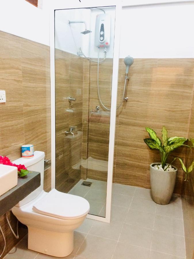 Tropicana Home Stay Аругам Экстерьер фото