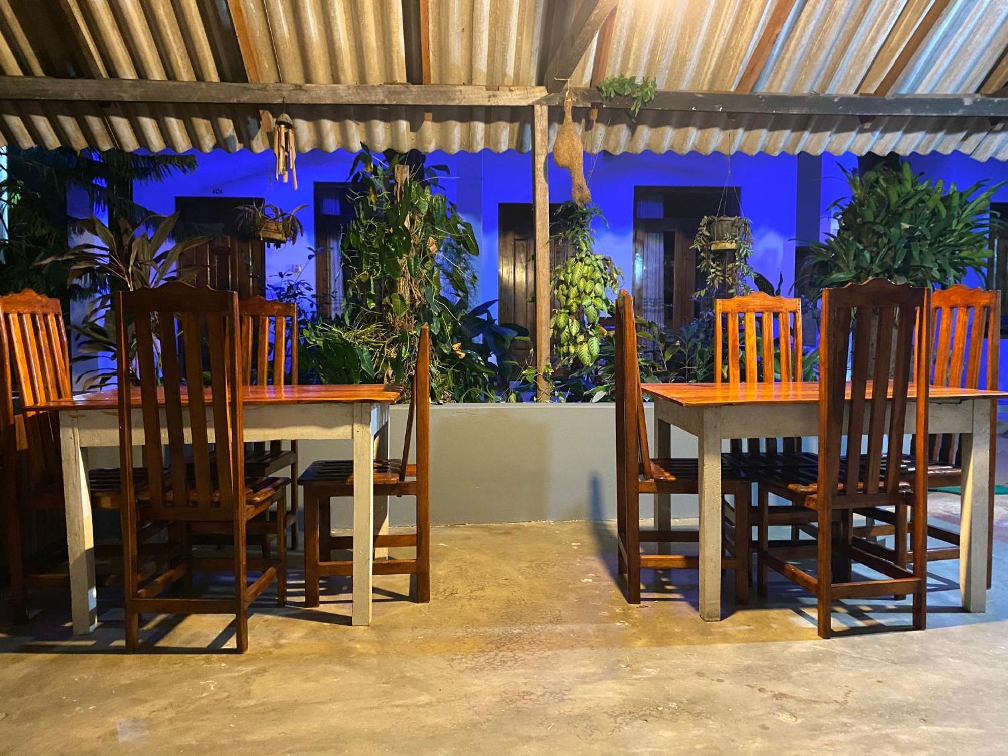 Tropicana Home Stay Аругам Экстерьер фото